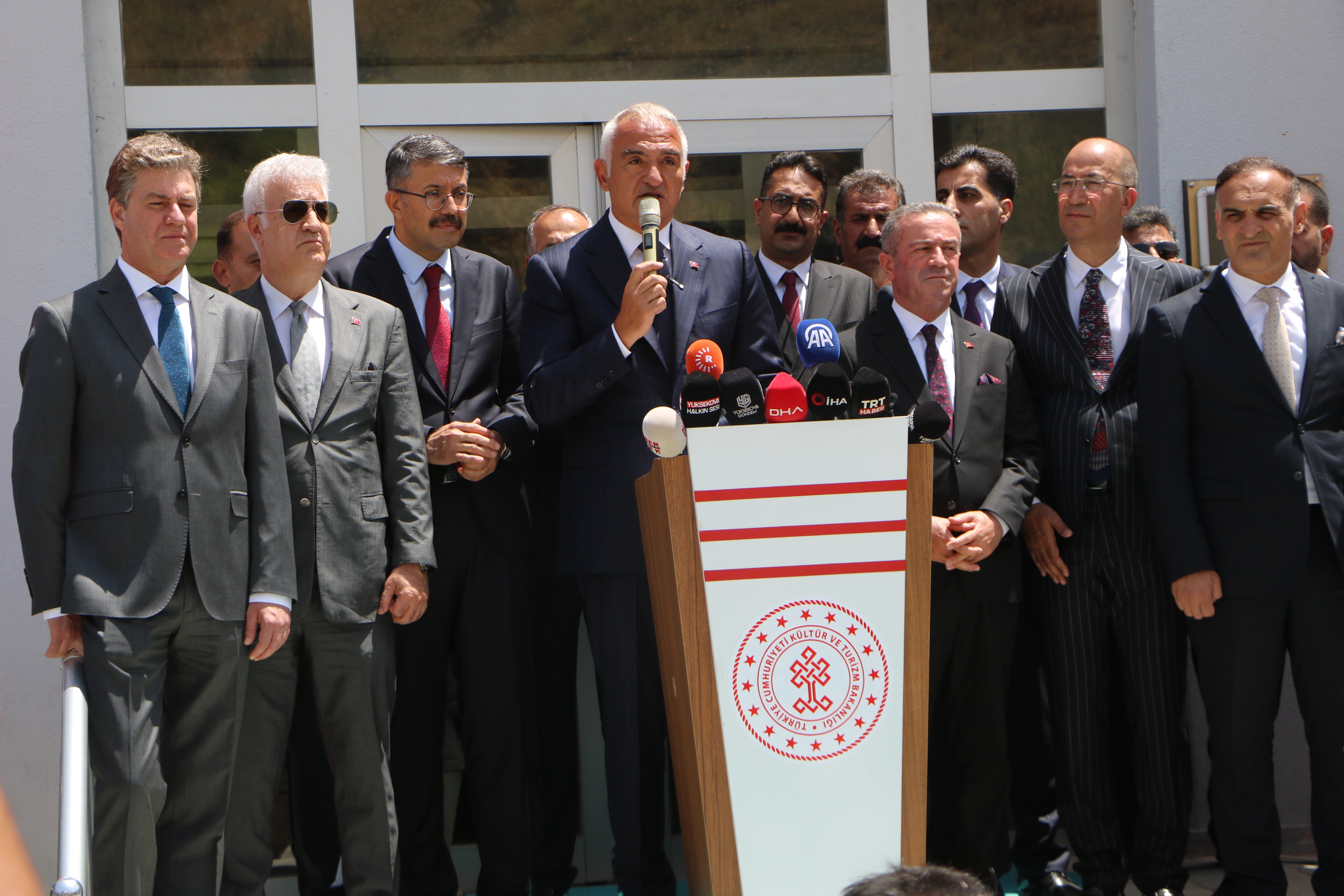 Kültür ve Turizm Bakanı