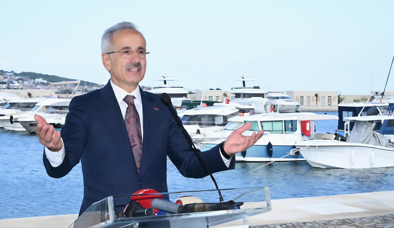 Ulaştırma ve Altyapı Bakanı