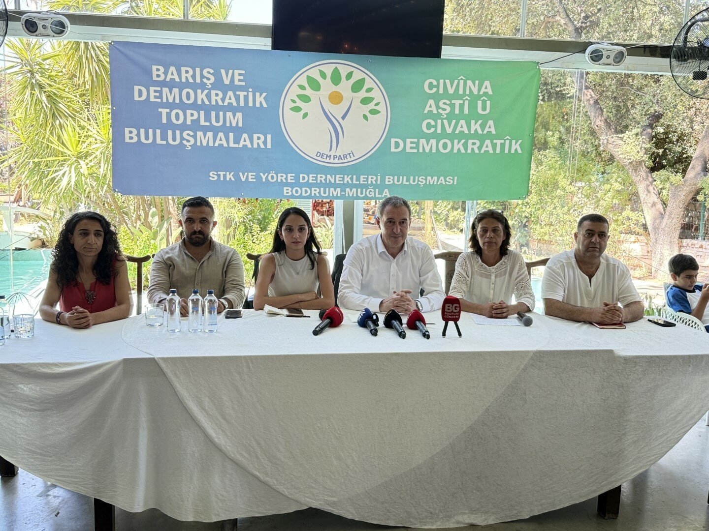 DEM Parti Eş Genel