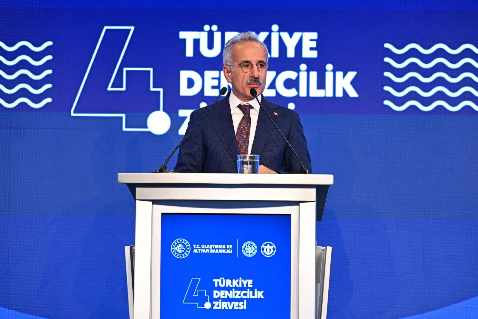 Ulaştırma ve Altyapı Bakanı