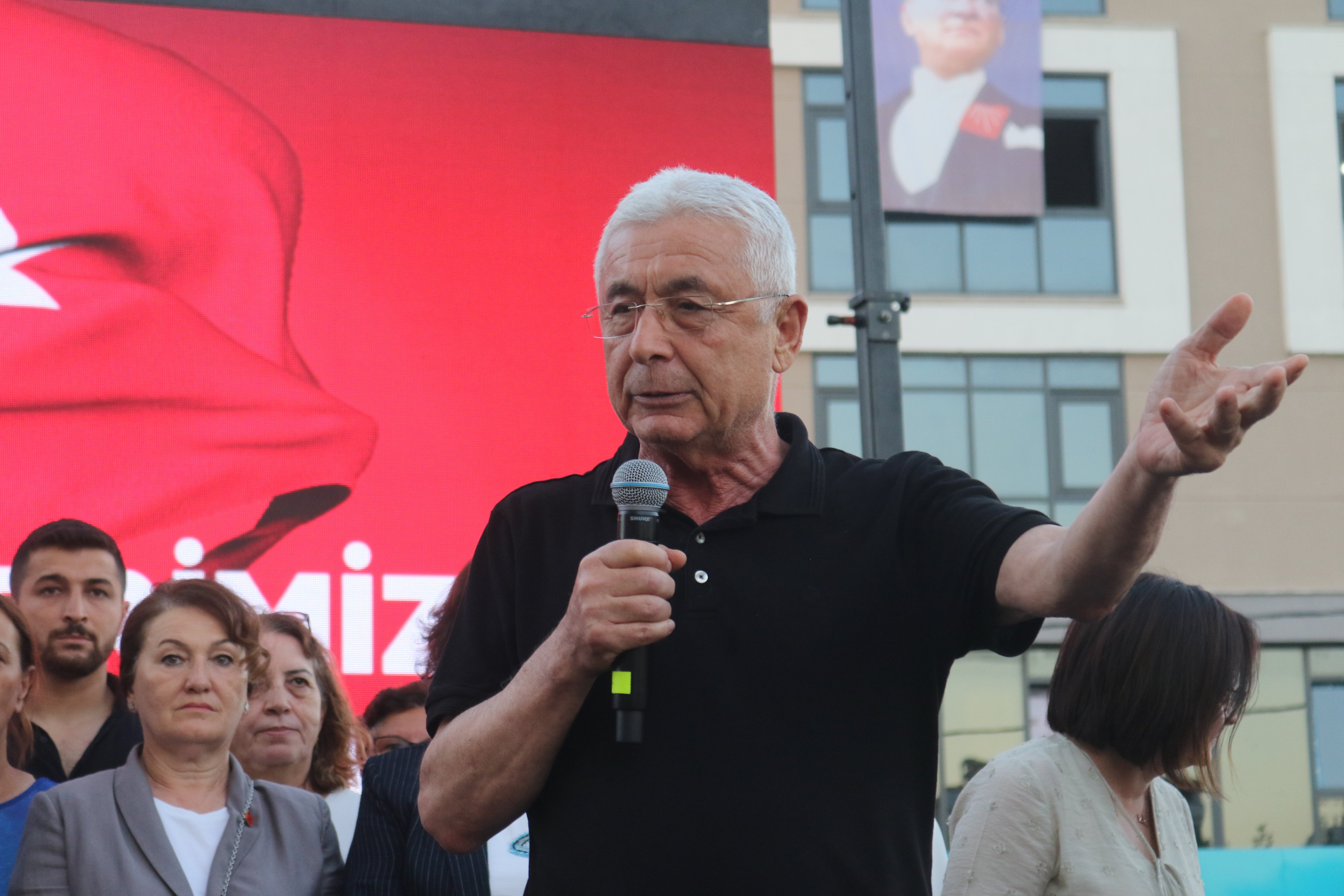 CHP'li Antalya Büyükşehir Belediye