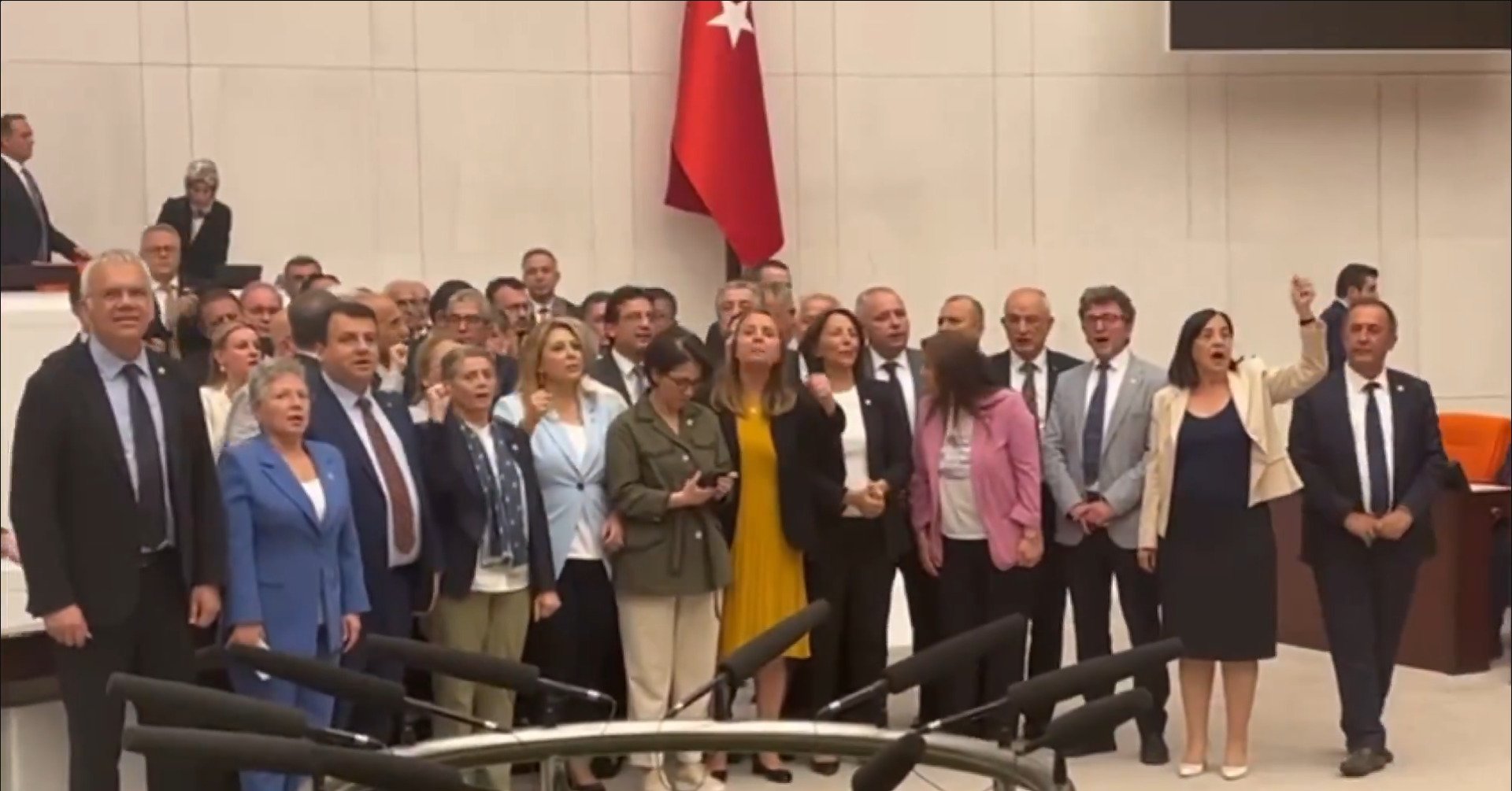 TBMM Genel Kurulu, CHP'li