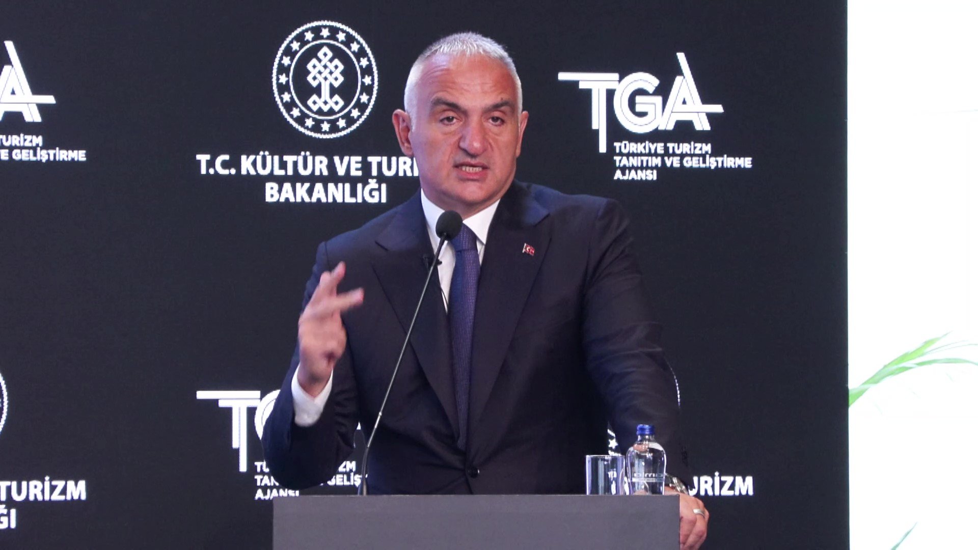 Kültür ve Turizm Bakanı