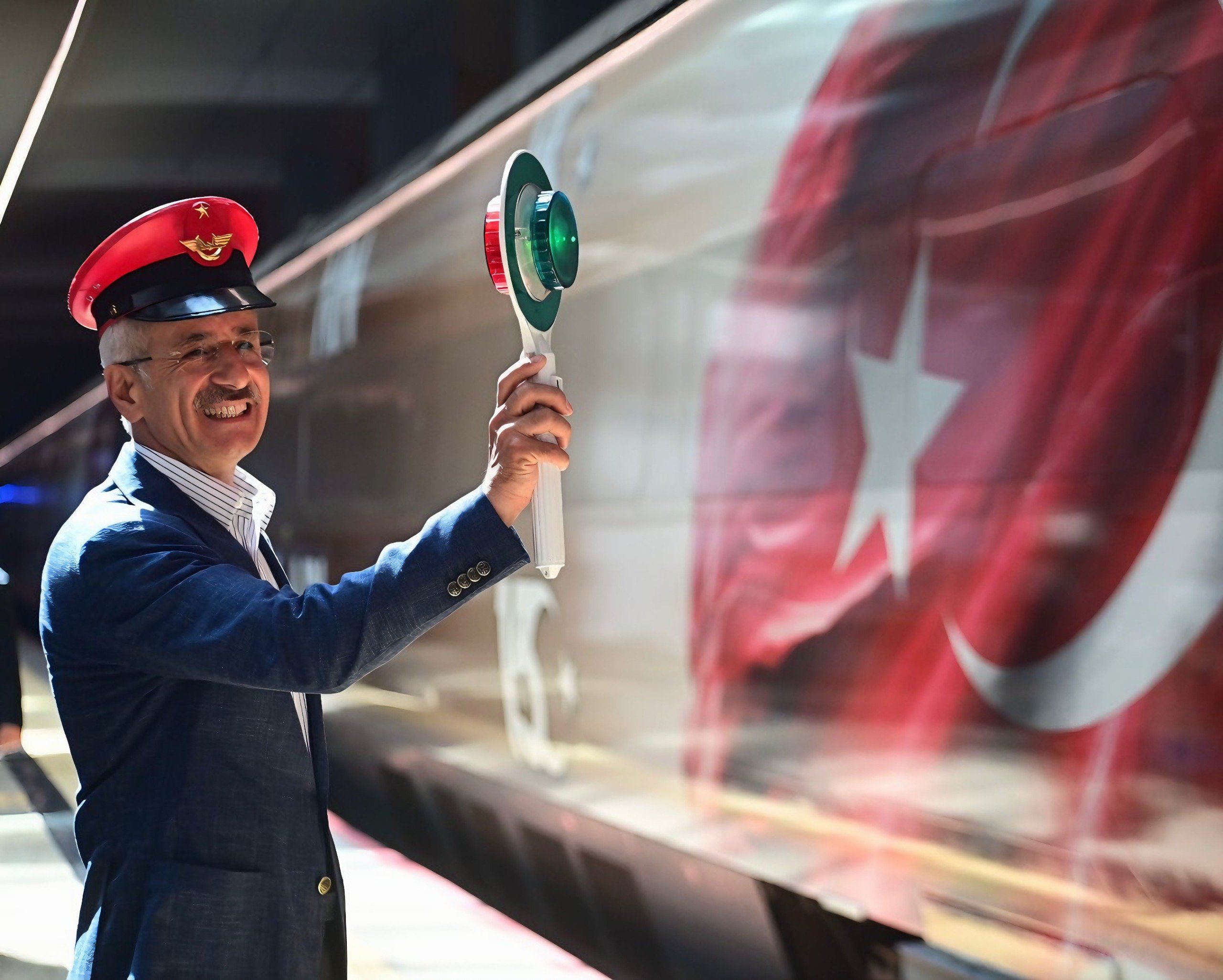 Ulaştırma Bakanı Abdulkadir Uraloğlu,