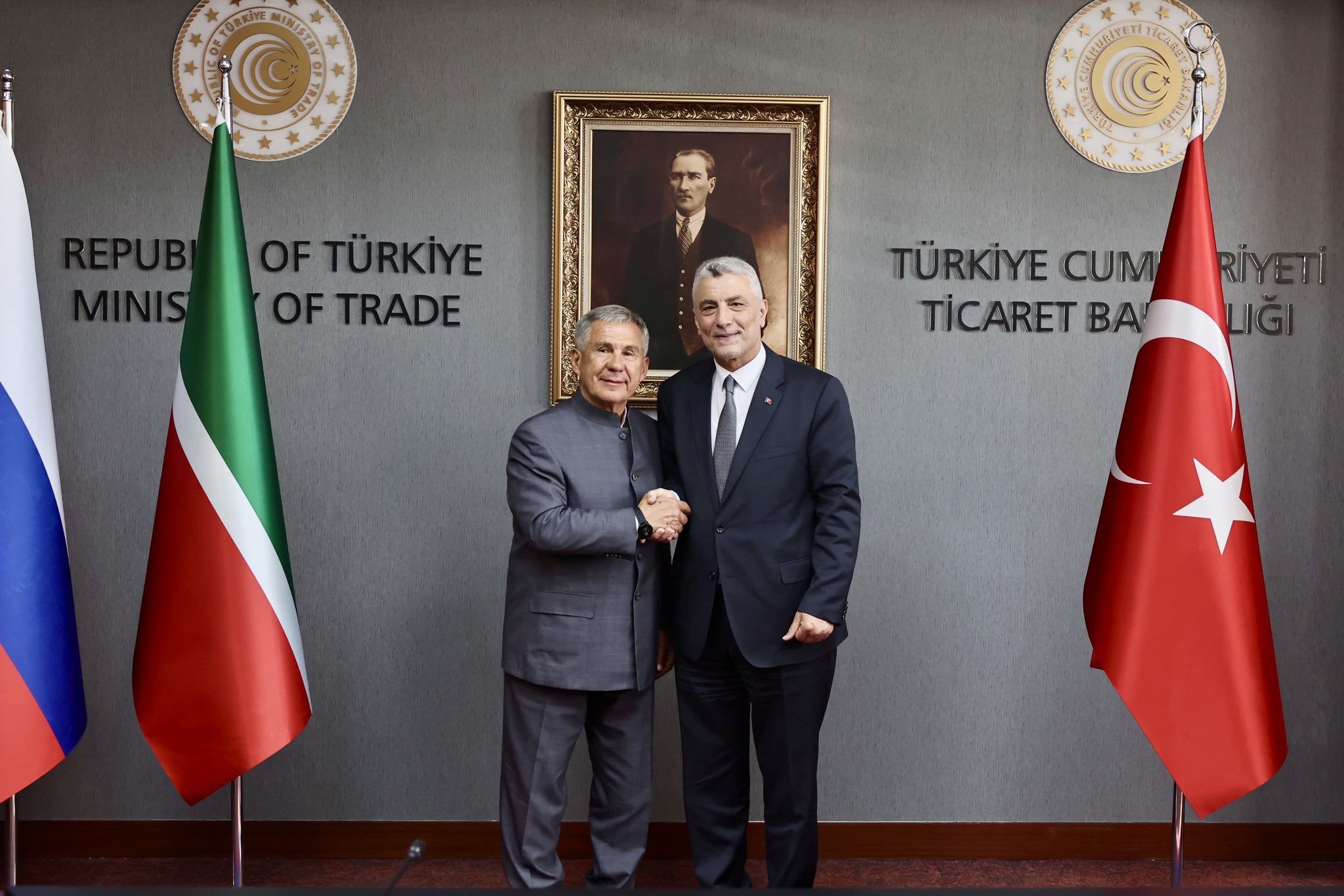 Ticaret Bakanı Ömer Bolat,