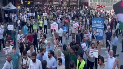 Furkan Vakfı Dernek Binaları Mühürlendi: Polis ve Vakıf Üyeleri Arasında Arbede Yaşandı