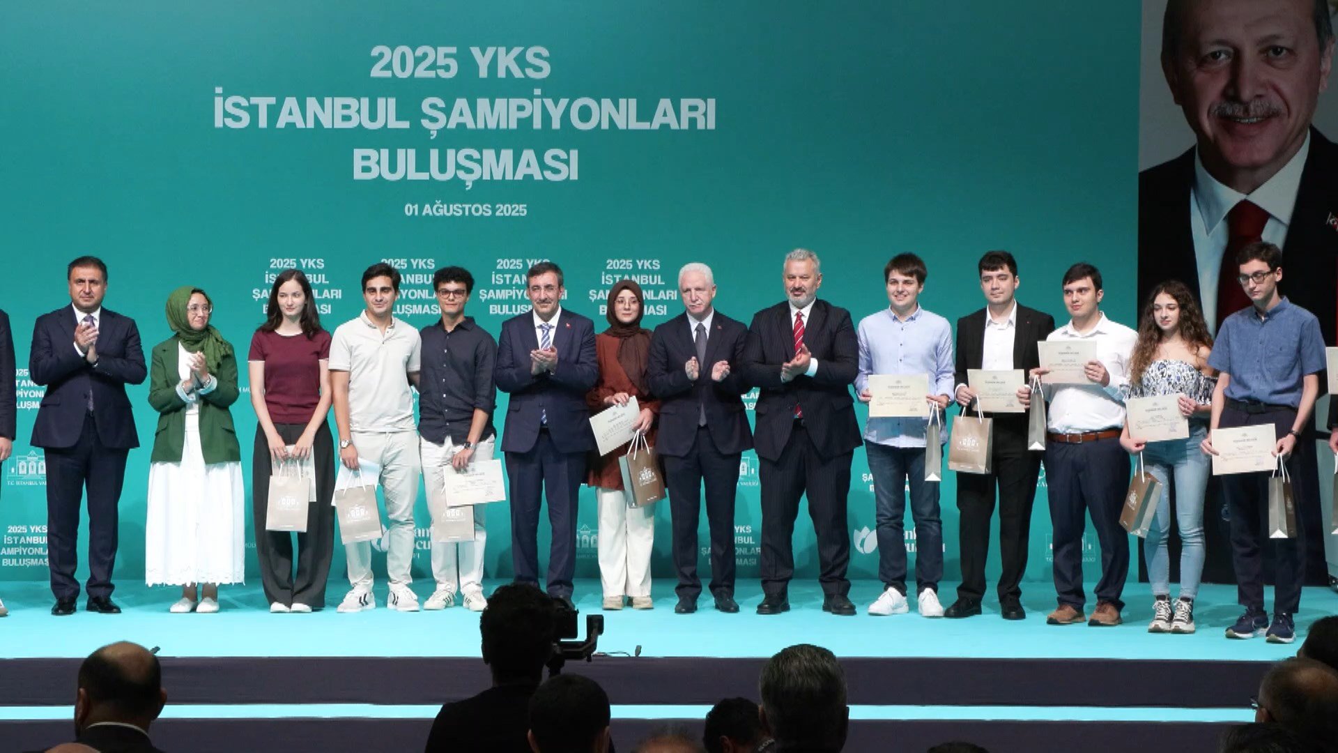 Cumhurbaşkanı Yardımcısı Cevdet Yılmaz,