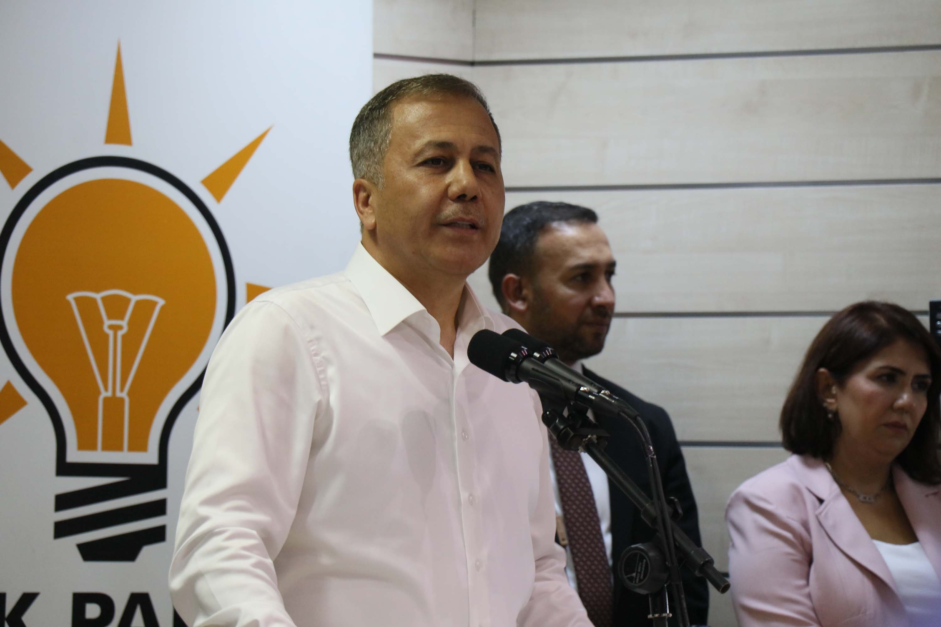İçişleri Bakanı Ali Yerlikaya,