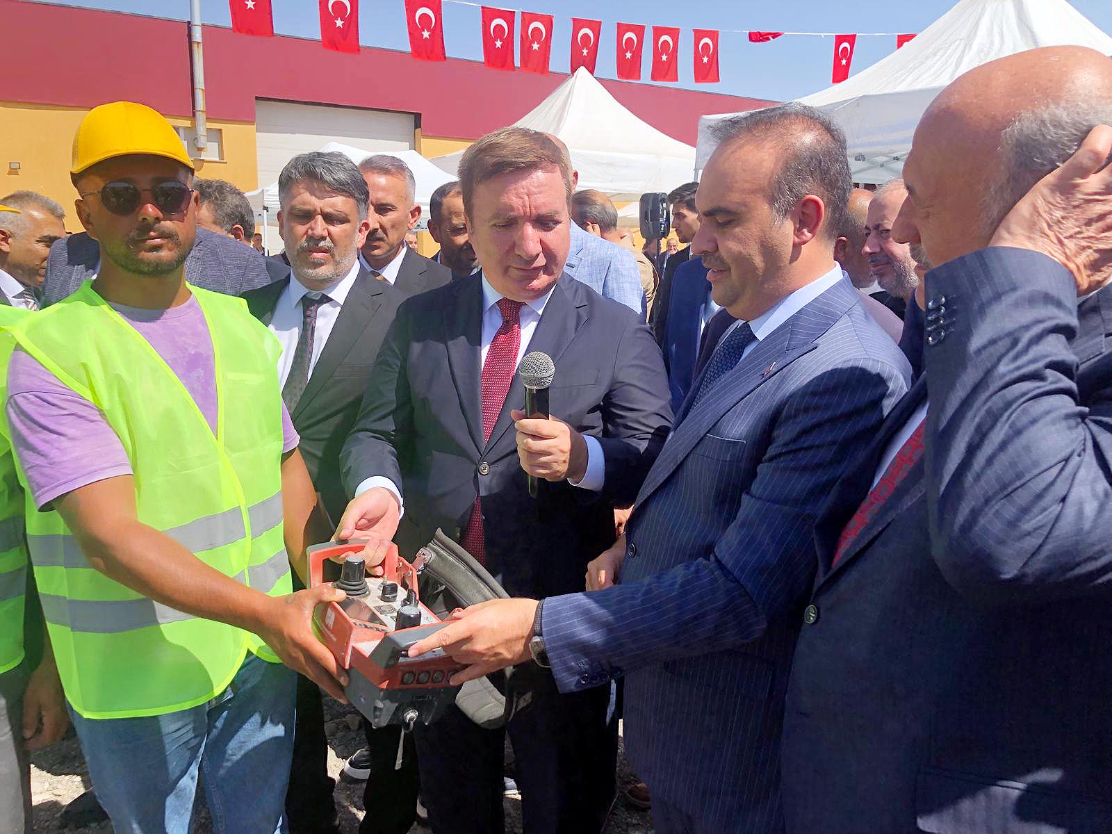Sanayi ve Teknoloji Bakanı