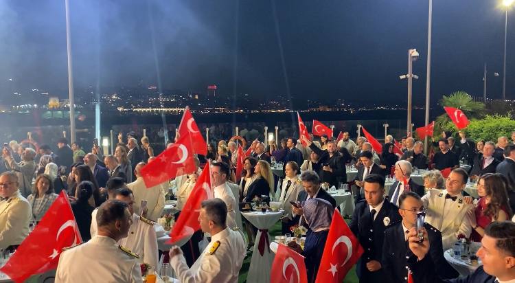 İstanbul Valisi Davut Gül,