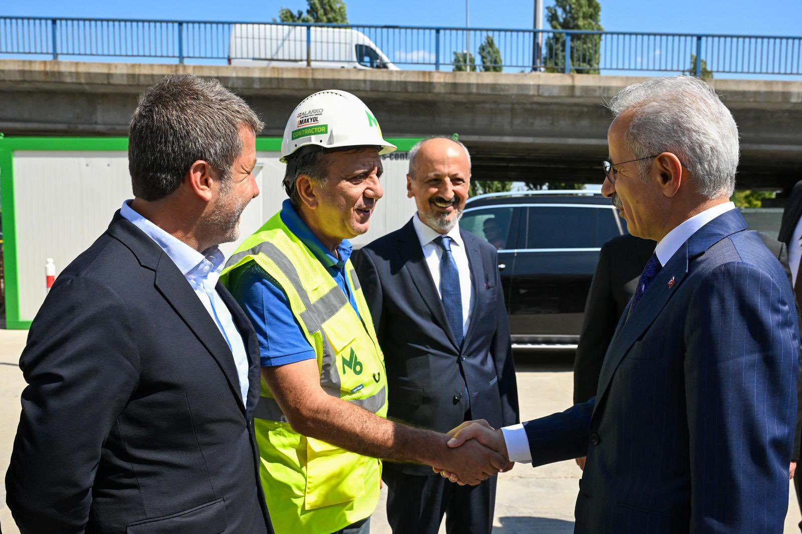 Ulaştırma ve Altyapı Bakanı