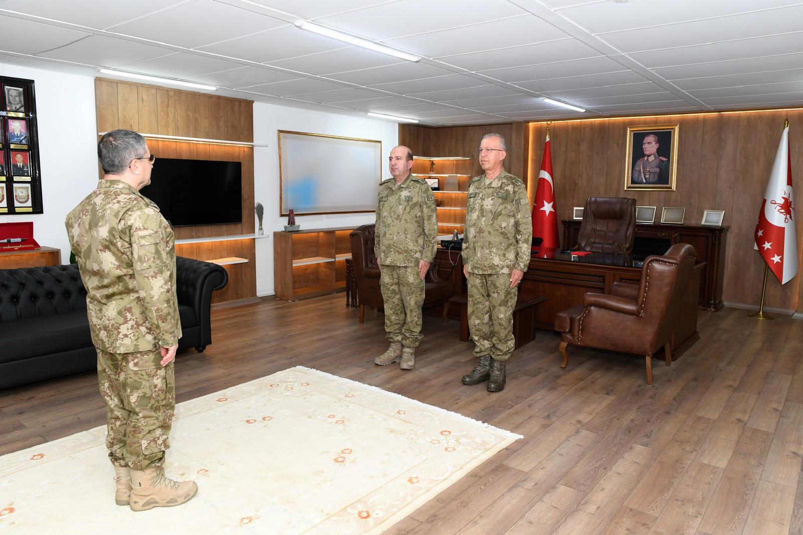 Kara Kuvvetleri Komutanı Orgeneral
