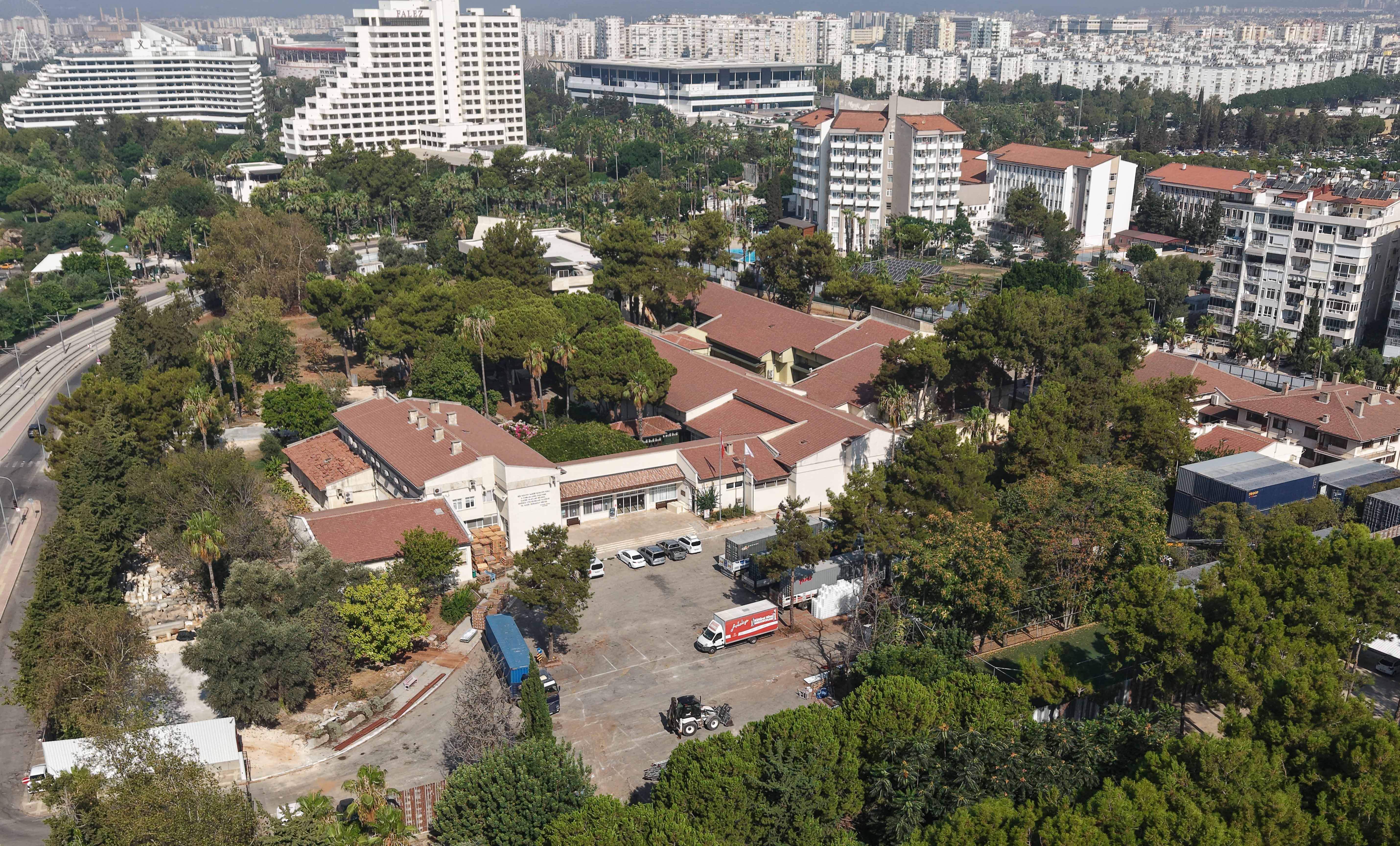 Antalya Arkeoloji Müzesi'ndeki 100