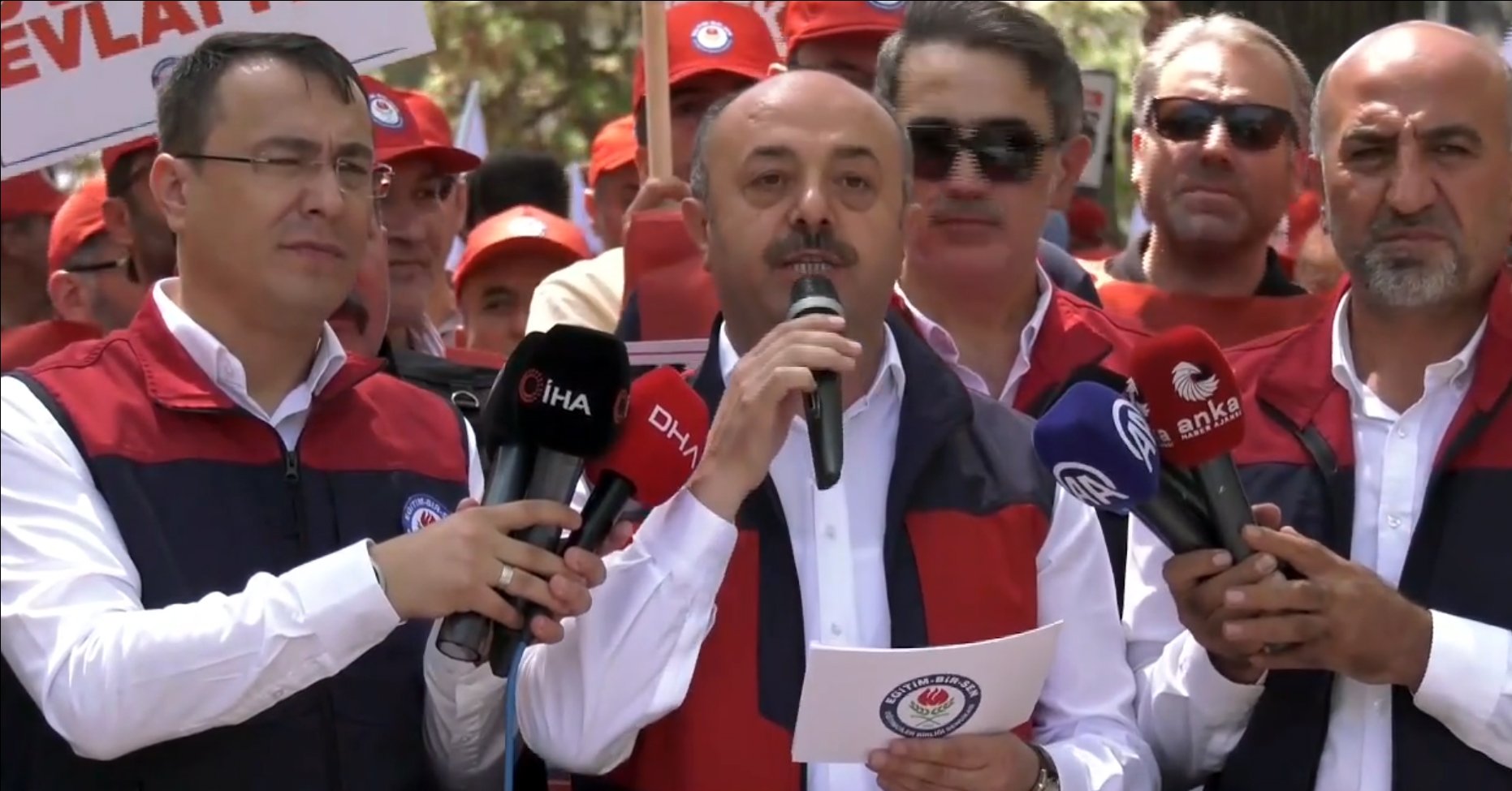 Eğitim-Bir-Sen, hükümetin sunduğu zam