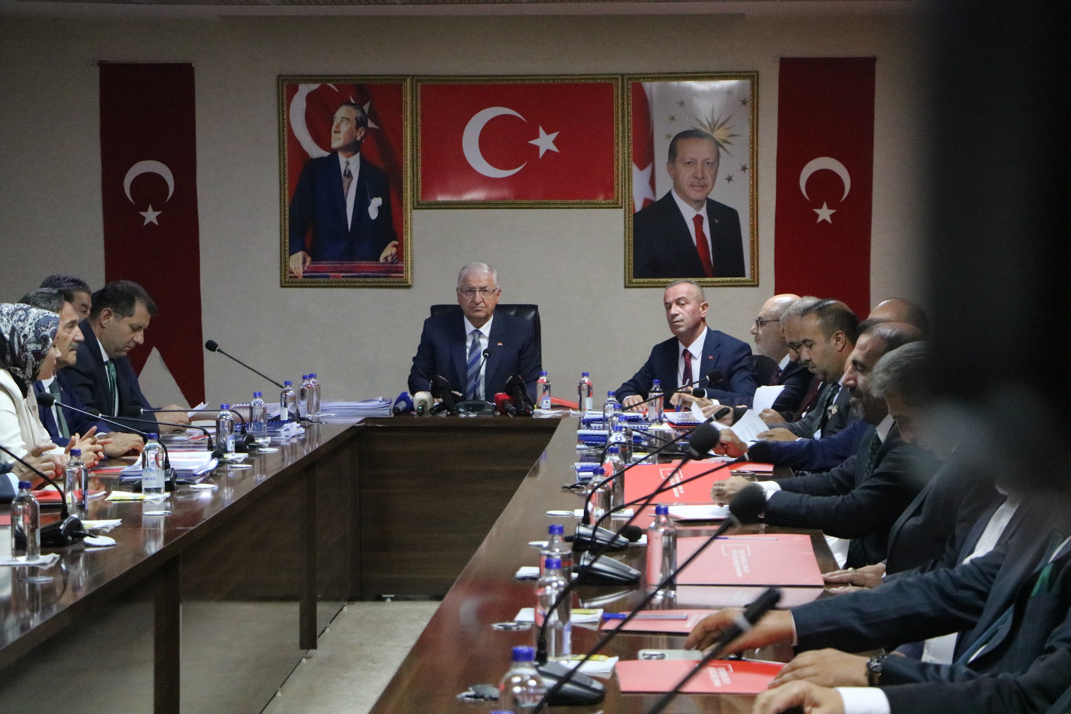 Bakan Güler: Türkler ve Kürtlerin Birlikteliği Bölge Barışının Temel Taşıdır