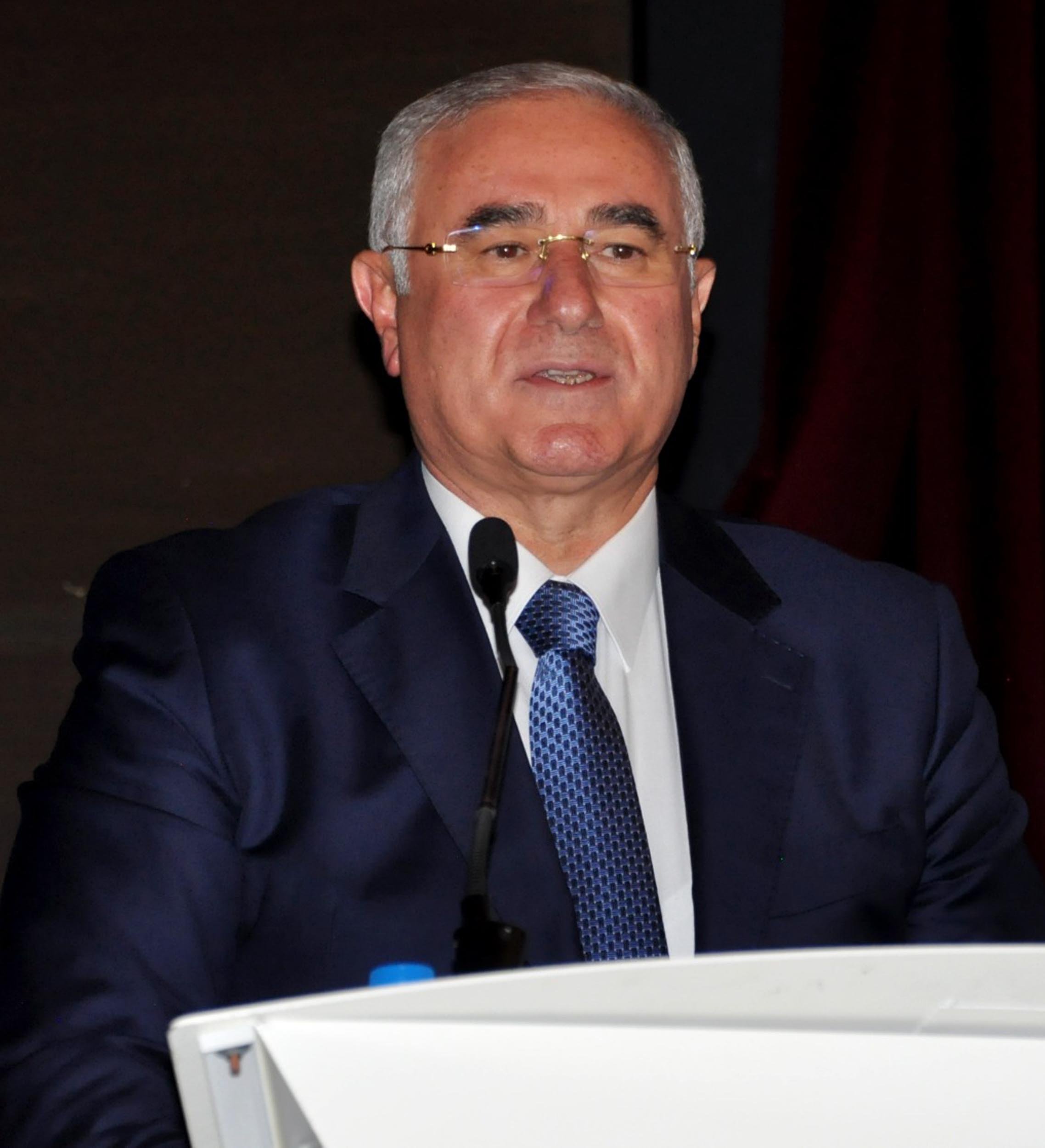 Kamu Başdenetçisi Mehmet Akarca,