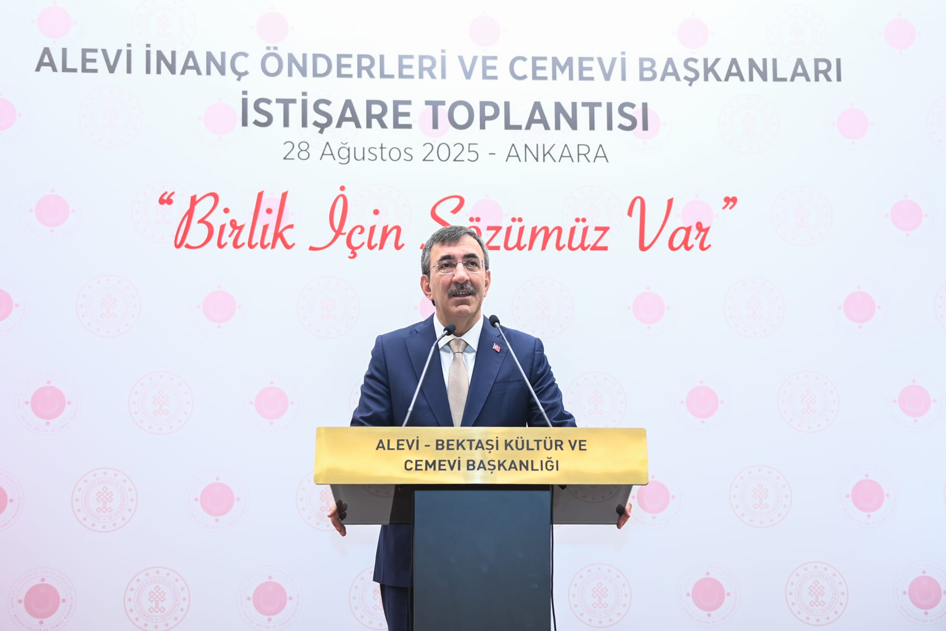 Cumhurbaşkanı Yardımcısı Cevdet Yılmaz,