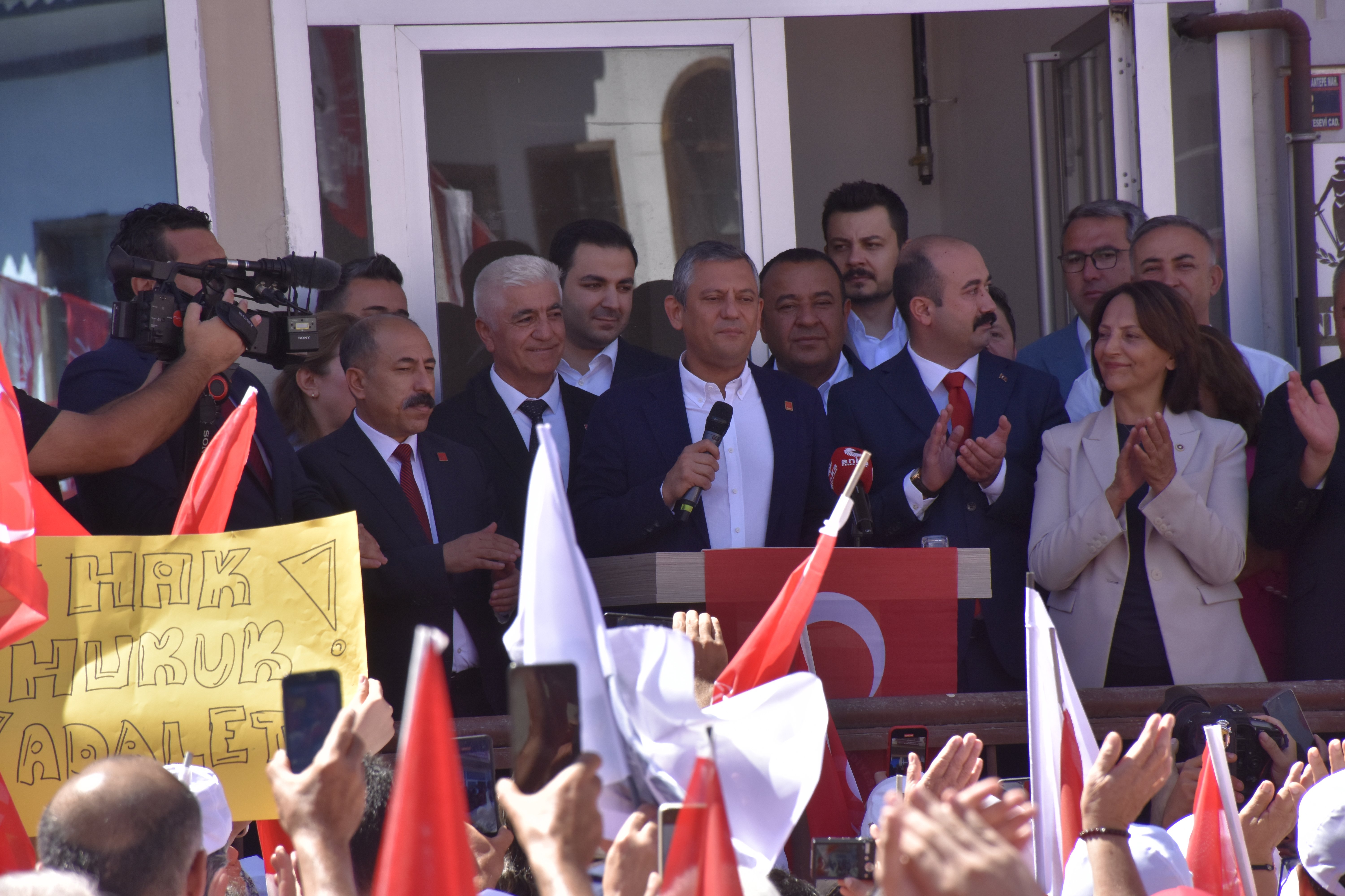 CHP Genel Başkanı Özgür