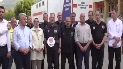 AFAD Başkanı Pehlivan, Balıkesir'deki depremzedelere