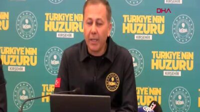 İçişleri Bakanı Ali Yerlikaya, kırmızı