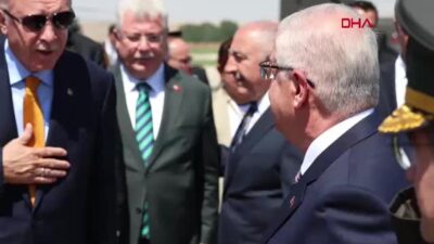 Cumhurbaşkanı Erdoğan ve MHP Lideri Bahçeli’yi Muş’ta Askeri Törenle Karşılayan Bakan Güler’den Malazgirt Zaferi Vurgusu