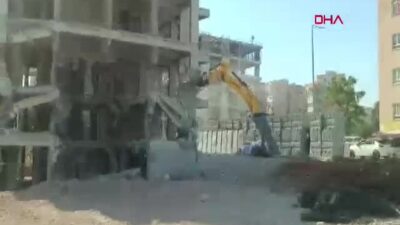 Şanlıurfa’da Beton Skandalı: Müteahhit 5 Katlı Binayı Yıktırdı!