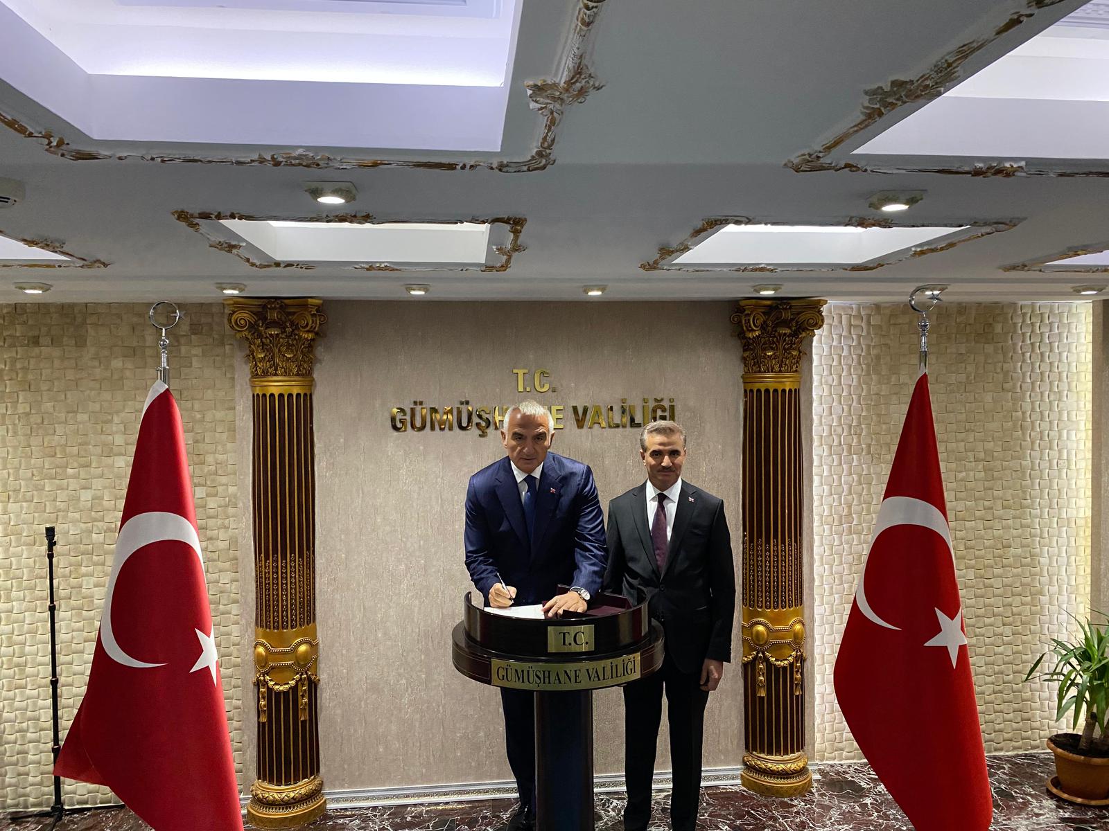 Kültür ve Turizm Bakanı