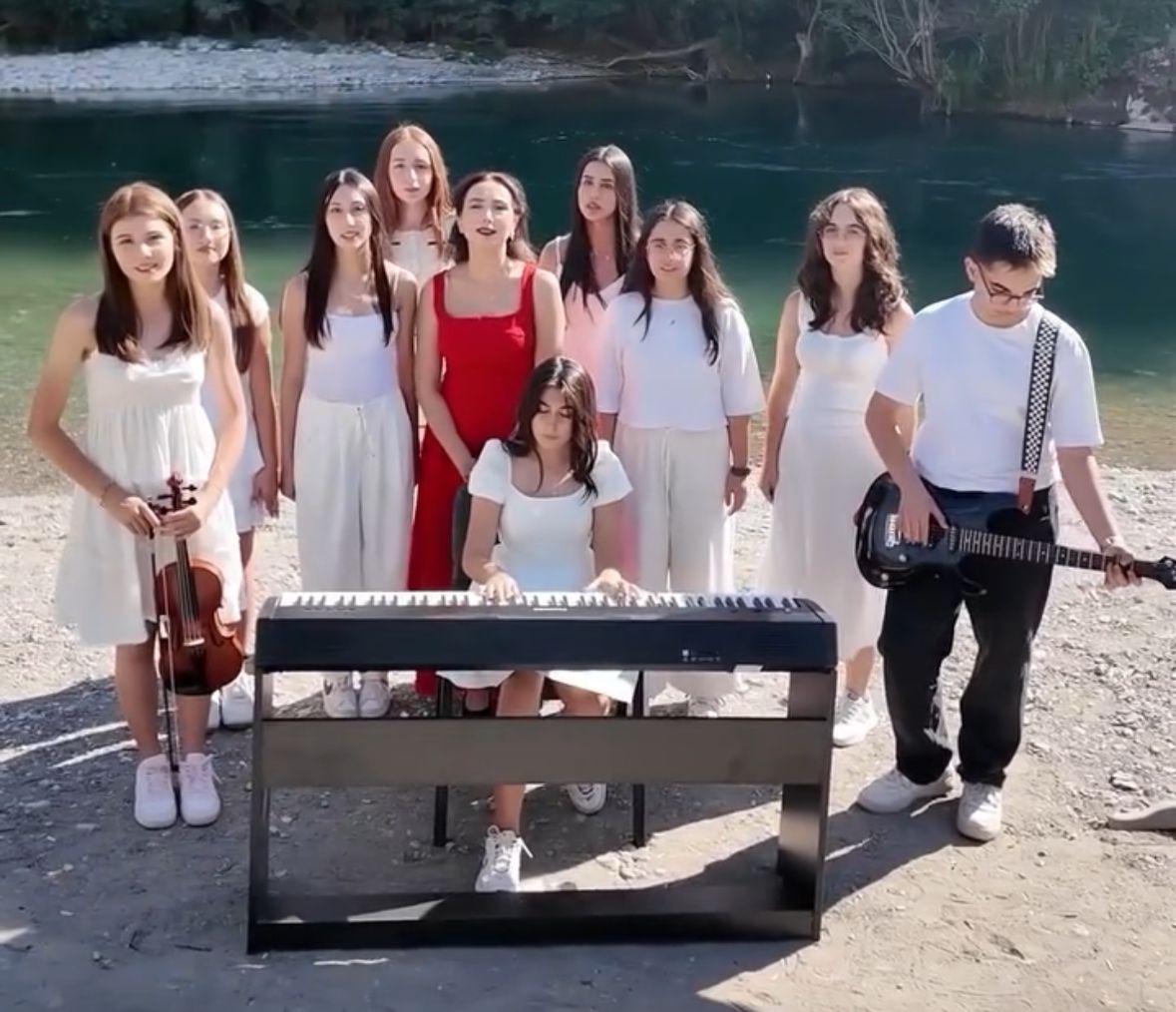 Tunceli'de lise öğrencileri Munzur