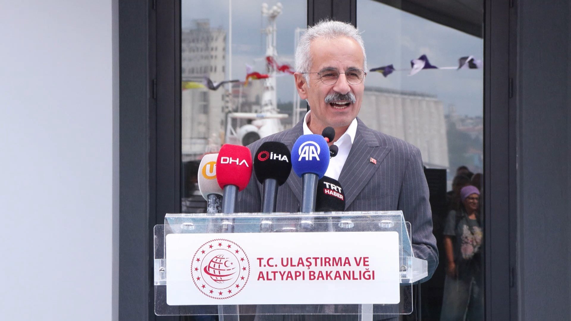 Ulaştırma Bakanı Abdulkadir Uraloğlu,