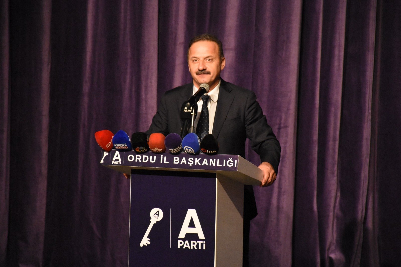 Anahtar Parti Genel Başkanı