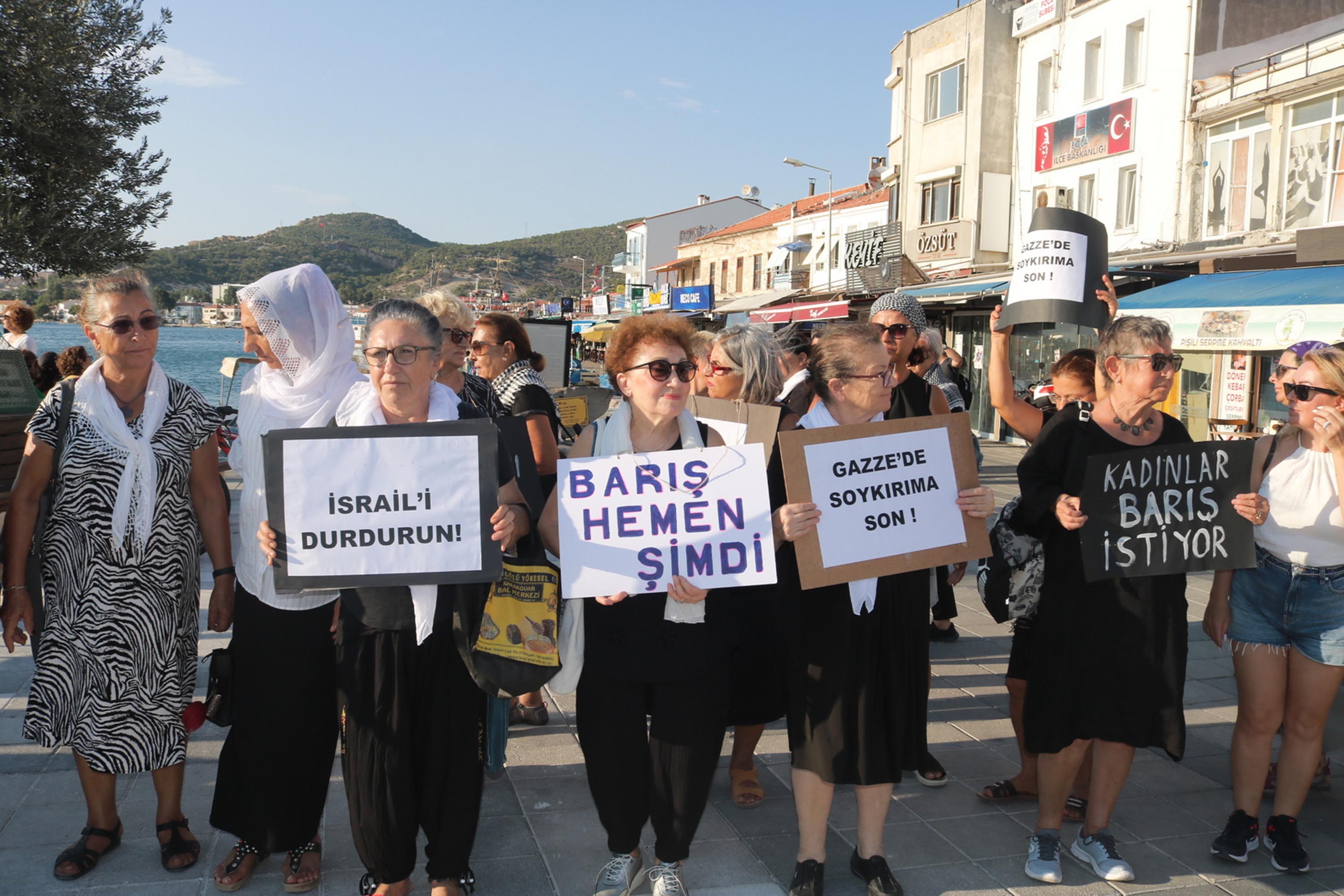 Foça Barış Kadınları, İsrail'in