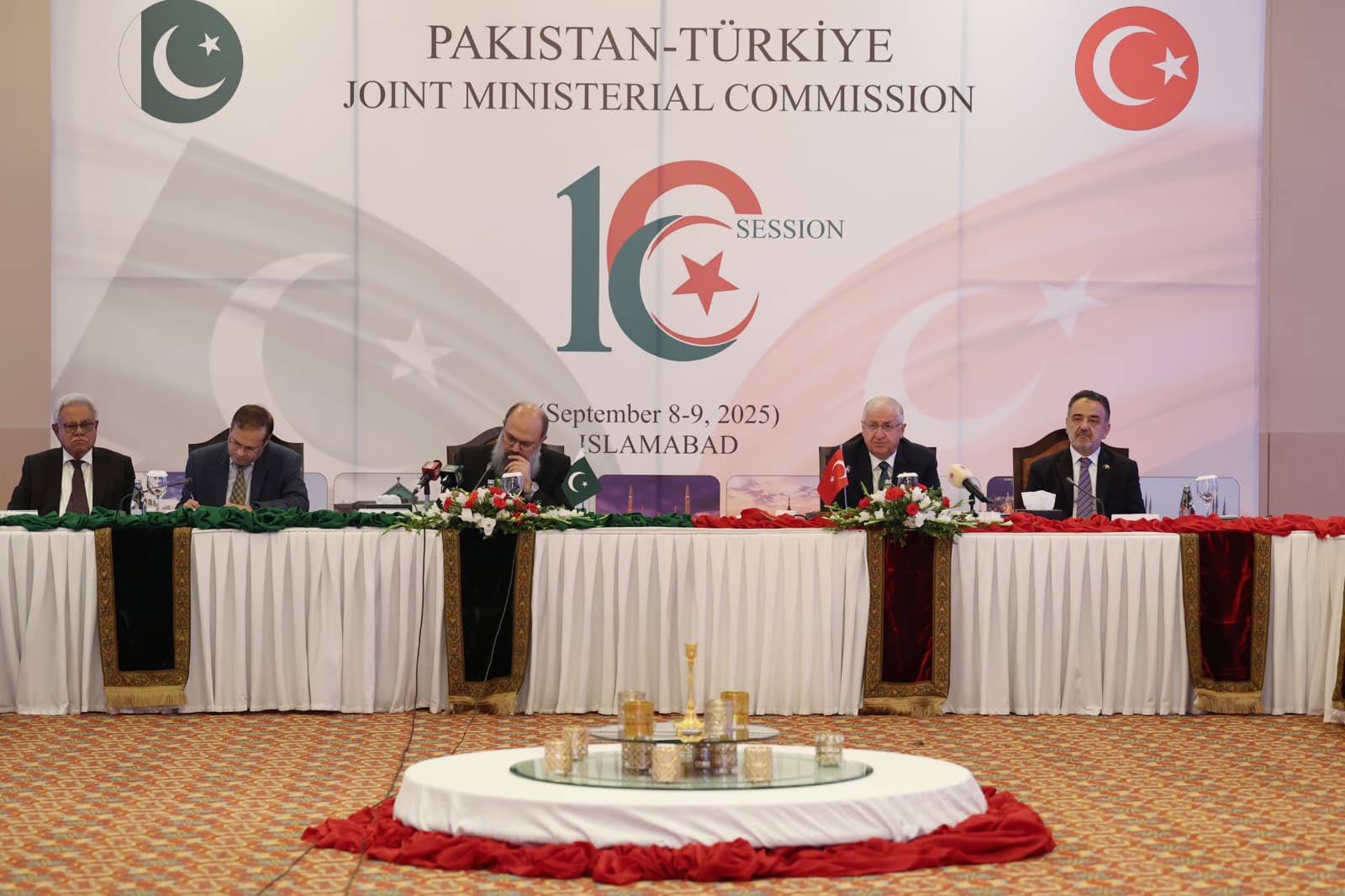 Milli Savunma Bakanı Güler ve Pakistan Ticaret Bakanı Khan’dan Kritik İş Birliği: Türkiye-Pakistan Karma Ortak Komisyonu Toplantısı Başladı