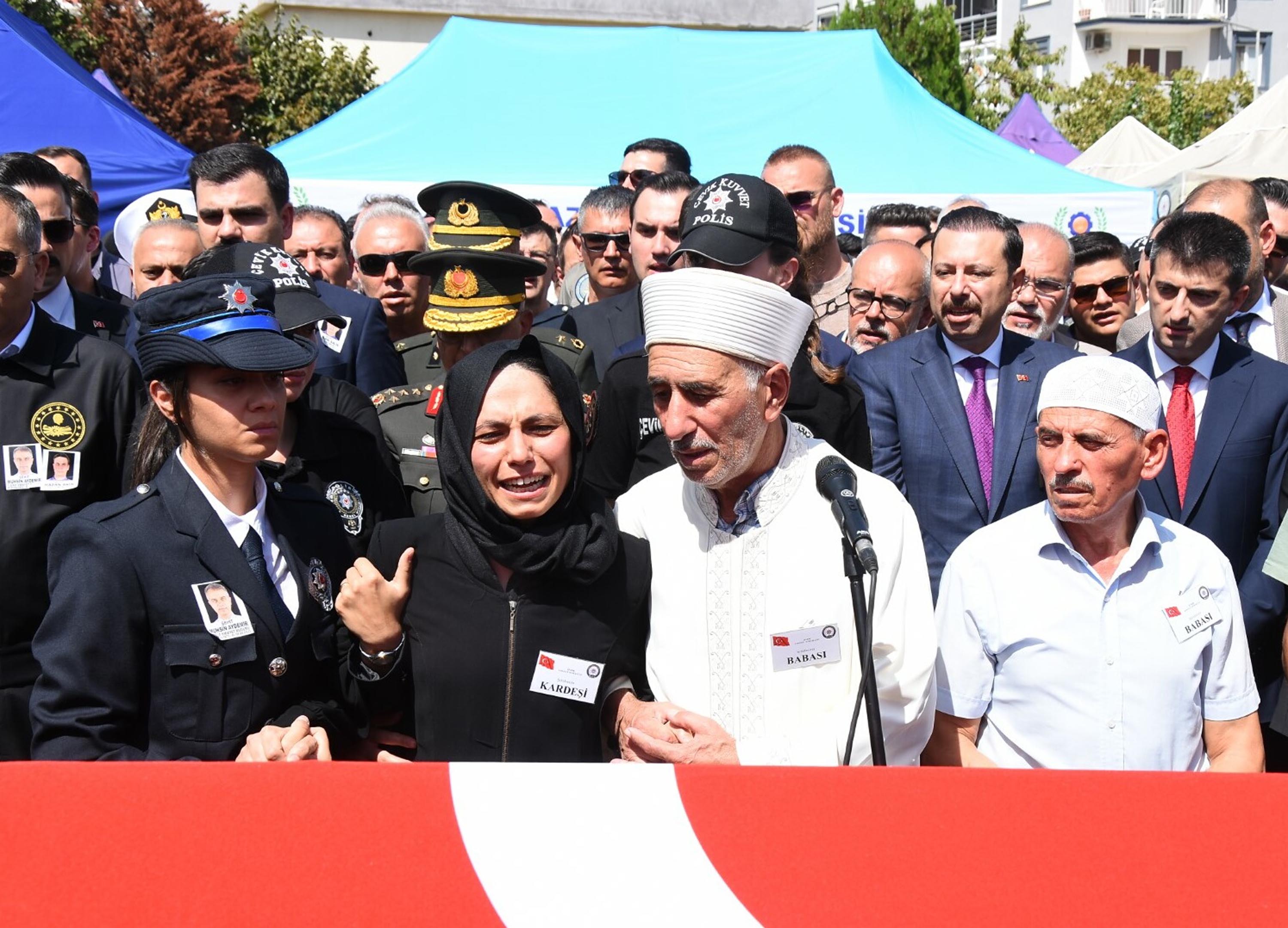 İzmir'de polis merkezine düzenlenen