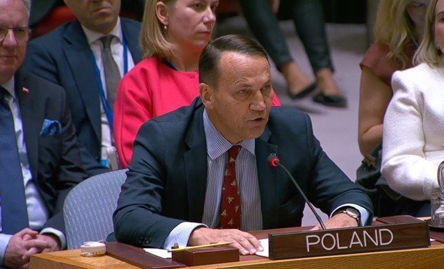 Polonya Dışişleri Bakanı Radoslaw