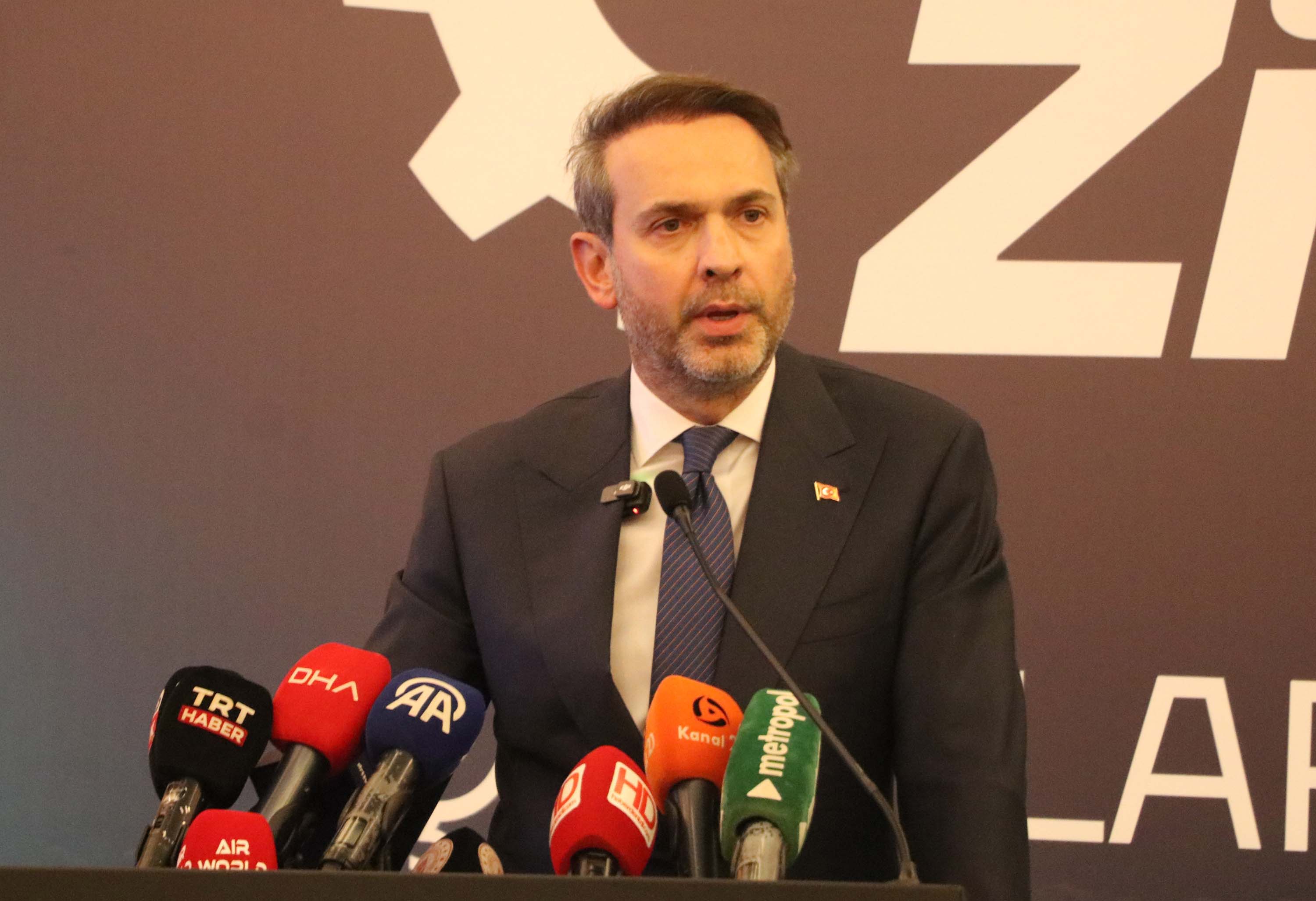 Enerji Bakanı Alparslan Bayraktar,
