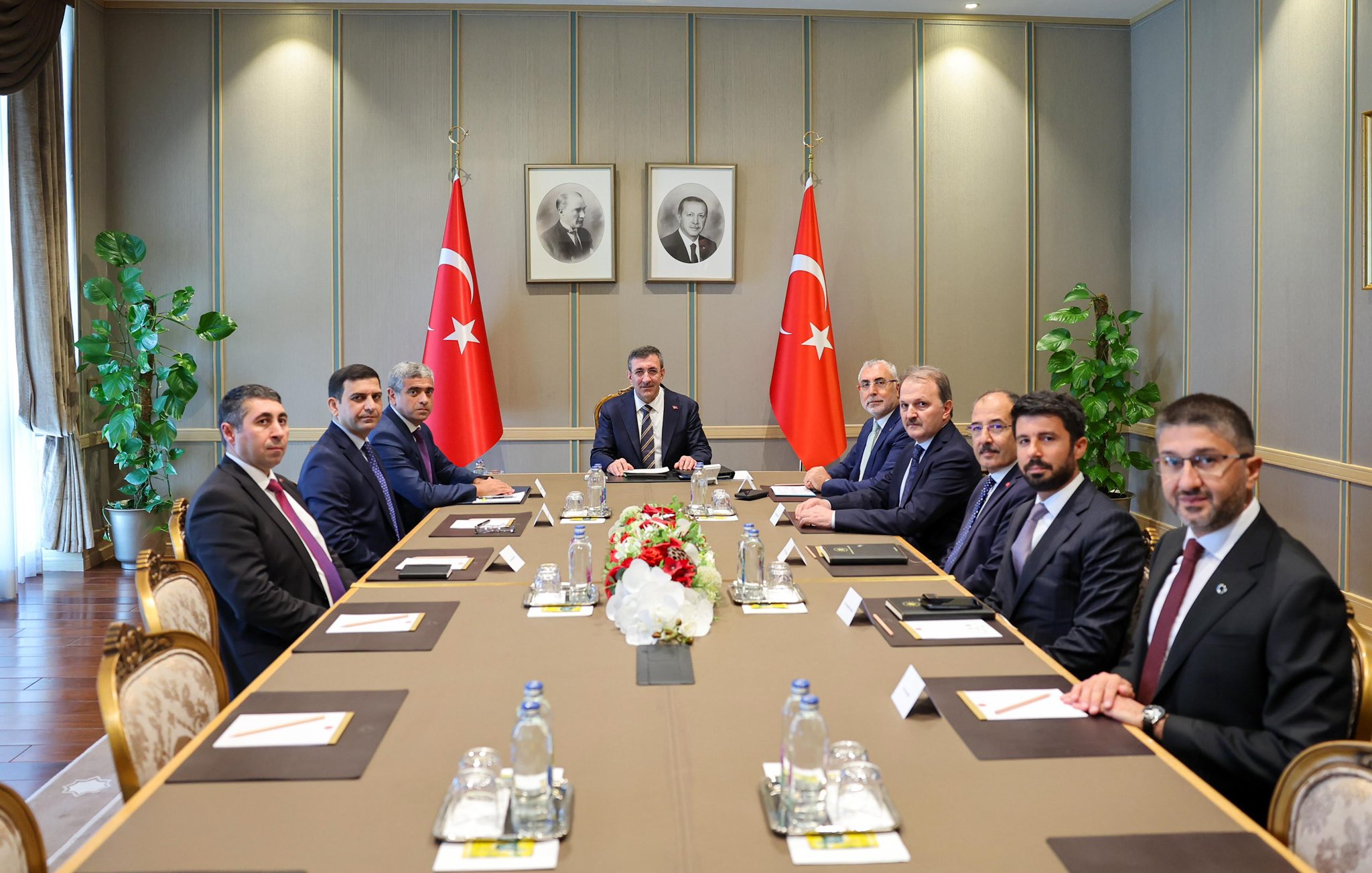 Cumhurbaşkanı Yardımcısı Cevdet Yılmaz,