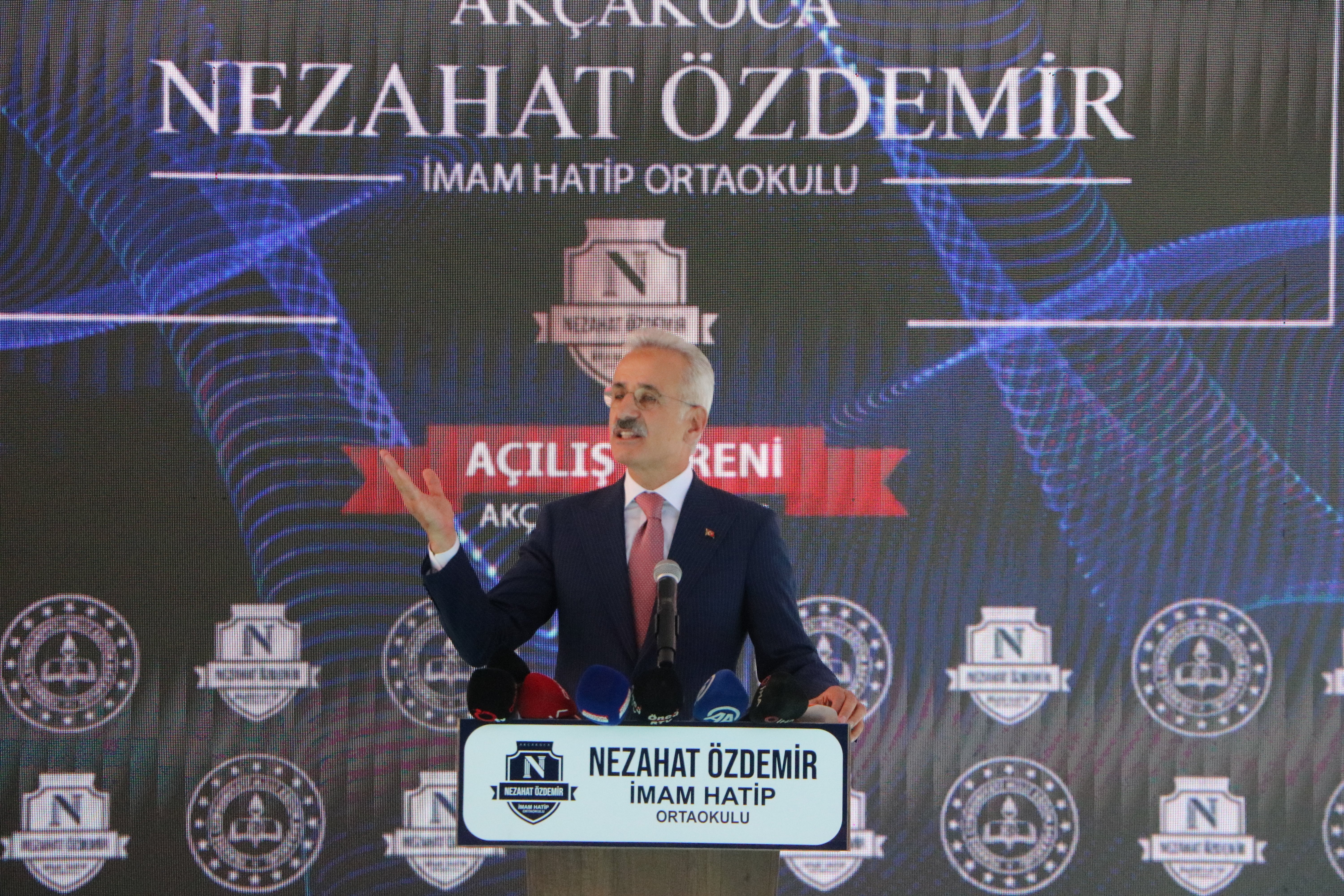 Ulaştırma ve Altyapı Bakanı
