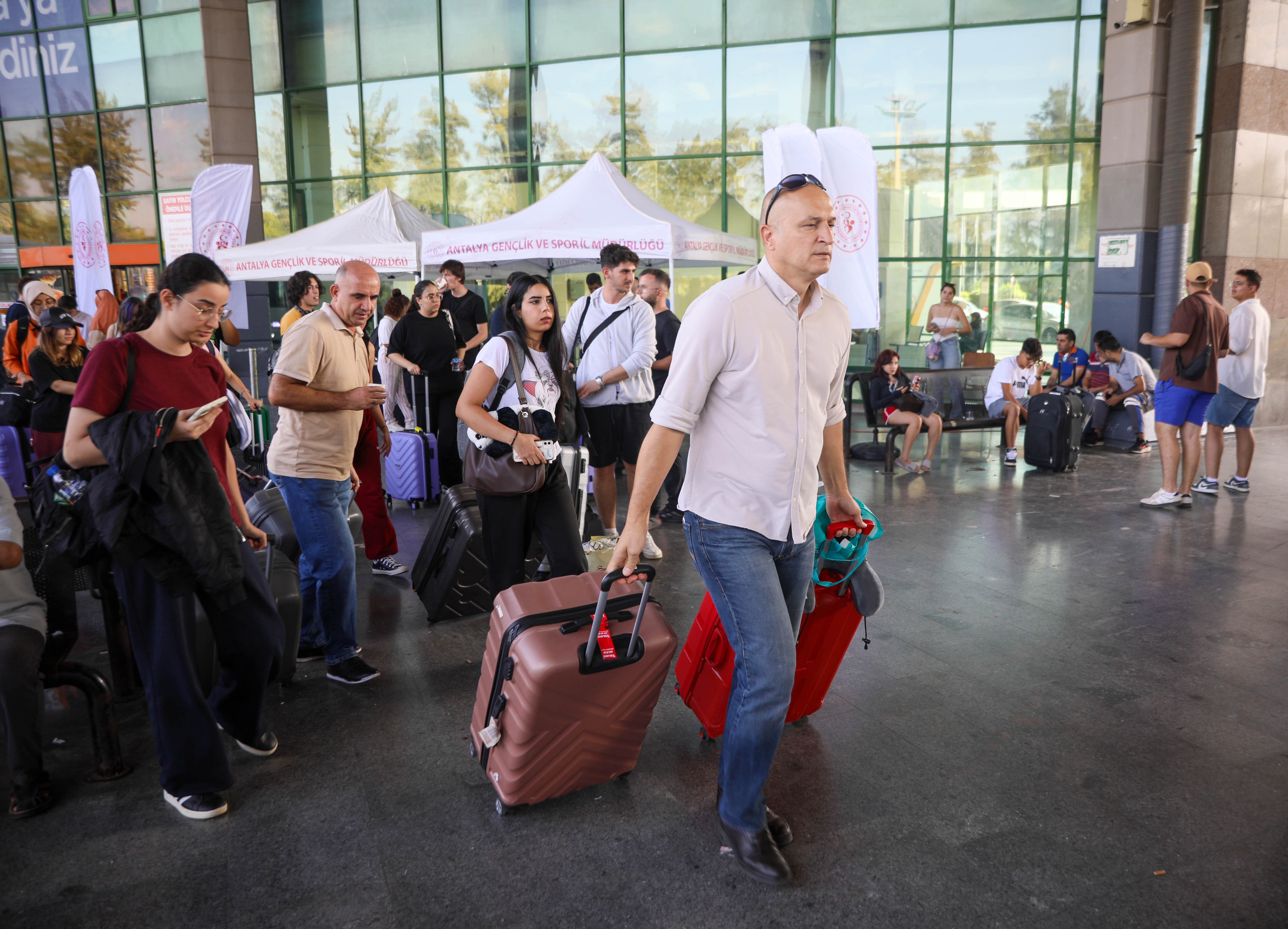 Antalya'ya üniversite eğitimi için