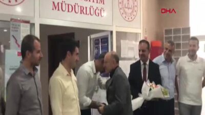 Mardin Derik’te 13 Yıllık Milli Eğitim Müdürü Mustafa Kahraman’a Duygusal Veda