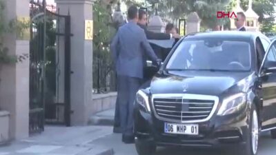 MHP Genel Başkanı Bahçeli, Cumhurbaşkanı Erdoğan ile Önemli Görüşme Öncesi Konutuna Ulaştı