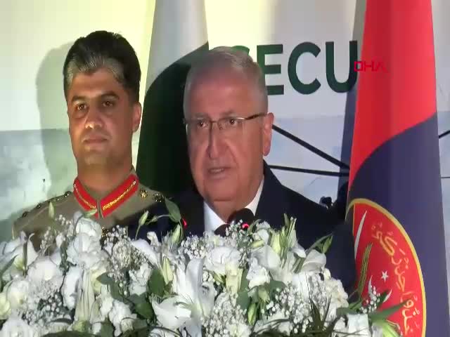 Milli Savunma Bakanı Yaşar