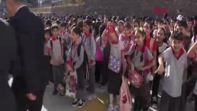 Elazığ’da 105 Bin Öğrenci ve 8 Bin 500 Öğretmen Ders Başı Yaptı