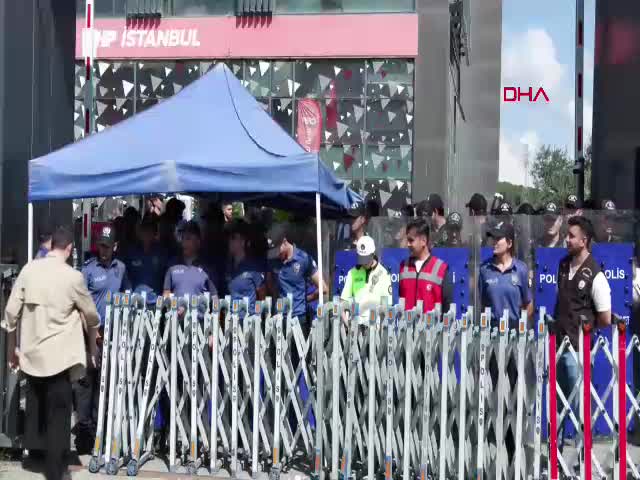 Sarıyer'deki CHP İstanbul İl