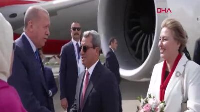 Cumhurbaşkanı Erdoğan’a Havalimanında Coşkulu Karşılama