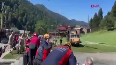Rize’de Sel Felaketi: AFAD ve Milli Savunma Bakanlığı Helikopterleriyle 115 Vatandaş Ayder Yaylası’ndan Tahliye Edildi