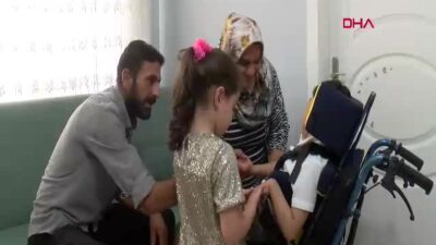 Ankara’da Örnek Koruyucu Aile: Engelli Çocuğa ve Kız Kardeşine Hayatlarını Adadılar