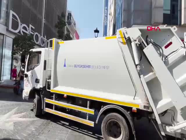 İzmir Karşıyaka'da iş bırakma