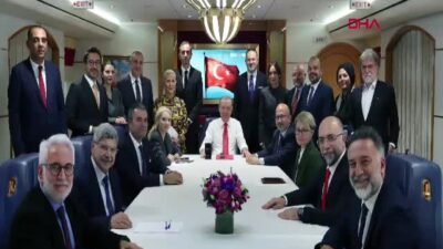 Cumhurbaşkanı Erdoğan’dan Kritik Açıklamalar: Basın Mensuplarıyla Önemli Sohbet