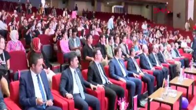 Muş’ta 12. Uluslararası Onkoloji Günleri Başladı: 18 Ülkeden Akademisyenler Bir Arada