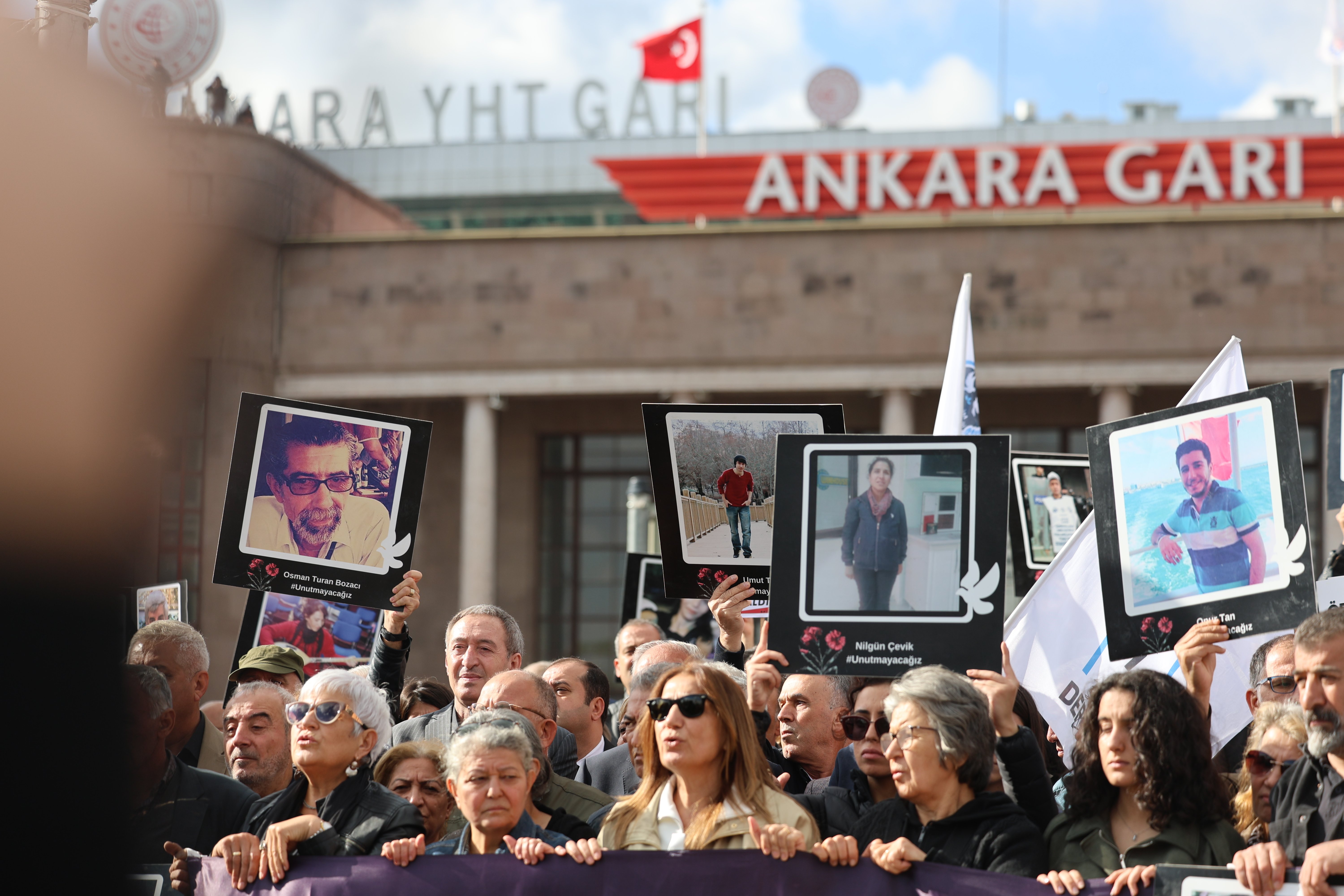 DEM Parti Eş Genel